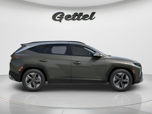 Green 2025 Hyundai TUCSON SEL Convenience