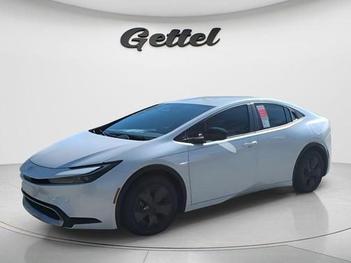 2026 Toyota Prius Plug-In Hybrid SE