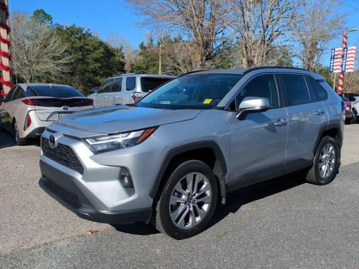 2024 Toyota RAV4 XLE Premium