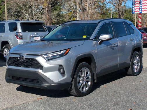 2024 Toyota RAV4 XLE Premium