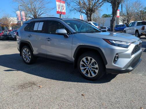 2024 Toyota RAV4 XLE Premium