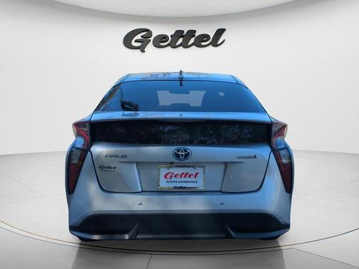 2016 Toyota Prius Three Touring