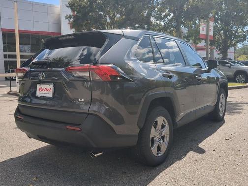 2025 Toyota RAV4 Hybrid LE