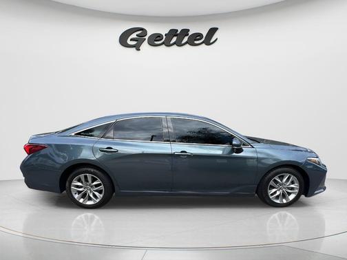 Harbor Gray Metallic 2022 Toyota Avalon XLE