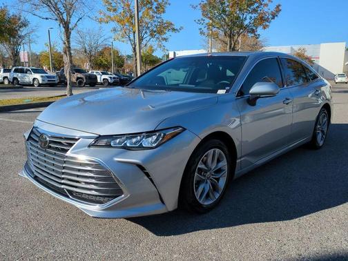 2022 Toyota Avalon XLE