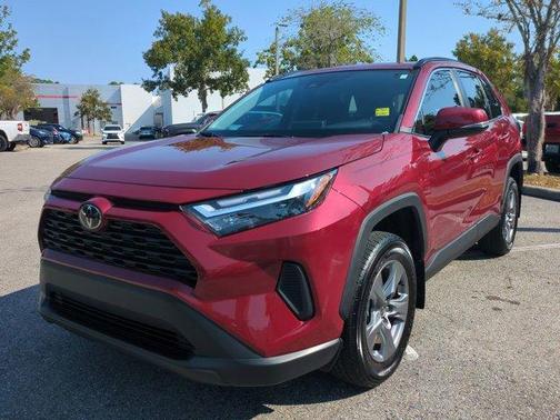 2022 Toyota RAV4 XLE