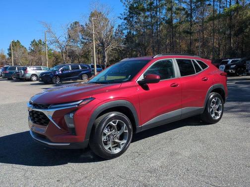 2025 Chevrolet Trax LT