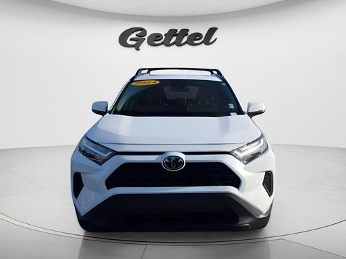Ice 2024 Toyota RAV4 XLE