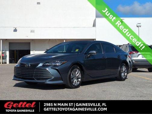 2022 Toyota Avalon XLE