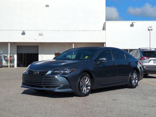 2022 Toyota Avalon XLE