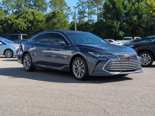 2022 Toyota Avalon XLE