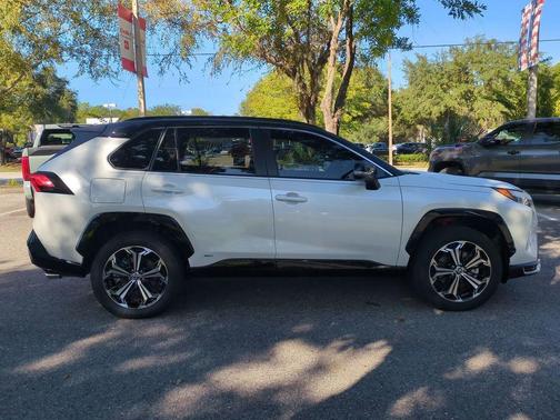 2025 Toyota RAV4 Plug-In Hybrid XSE