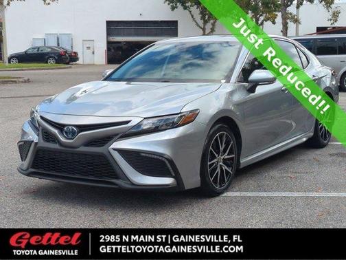 2023 Toyota Camry Hybrid SE