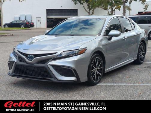 2023 Toyota Camry Hybrid SE