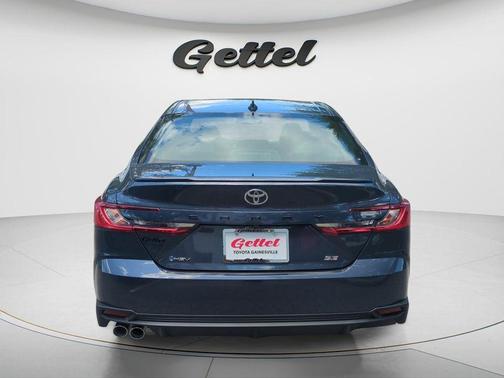 Cosmos 2026 Toyota Camry SE