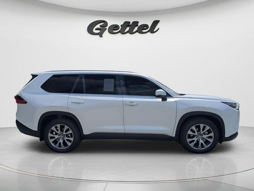 Pearl 2024 Toyota Grand Highlander Hybrid LIMITED