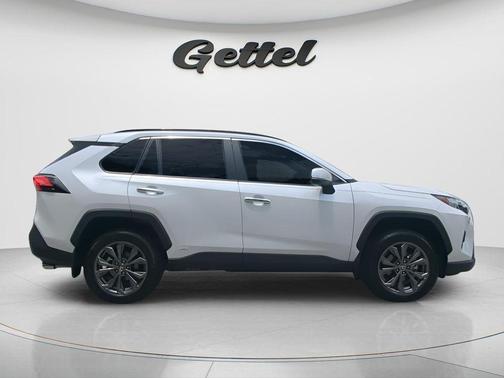 Pearl 2025 Toyota RAV4 Hybrid Limited
