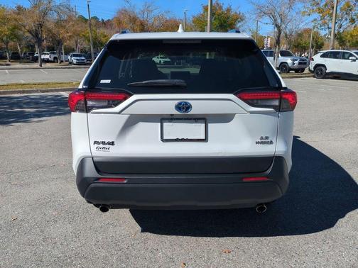 2023 Toyota RAV4 Hybrid LE