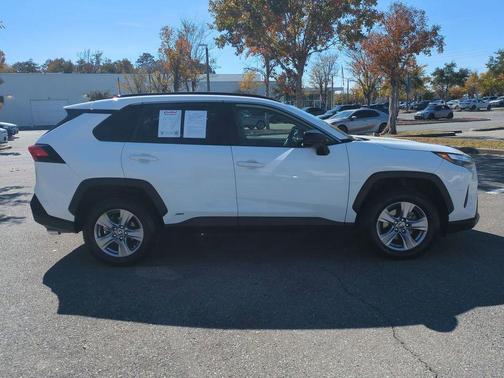 2023 Toyota RAV4 Hybrid LE