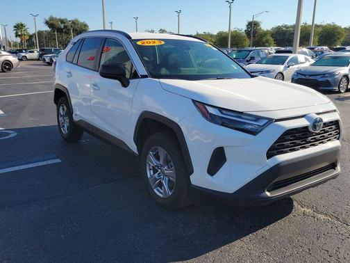 2023 Toyota RAV4 Hybrid LE
