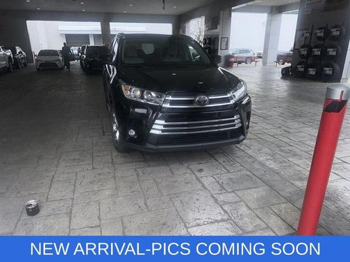 2019 Toyota Highlander Limited Platinum