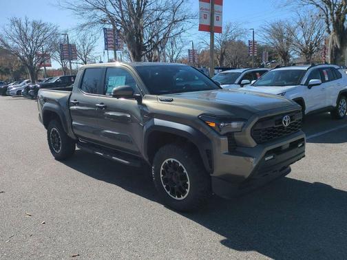2025 Toyota Tacoma Hybrid TRD Off Road