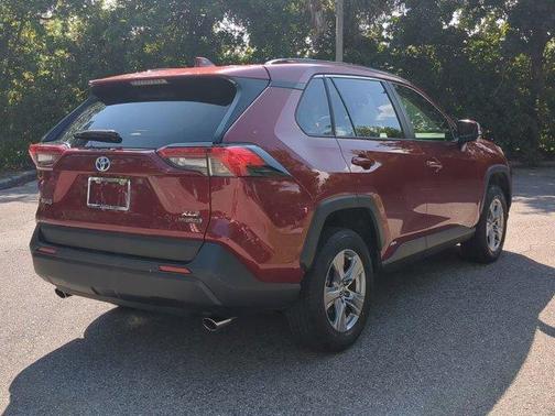 2023 Toyota RAV4 Hybrid XLE