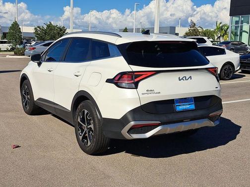 2023 Kia Sportage Hybrid EX