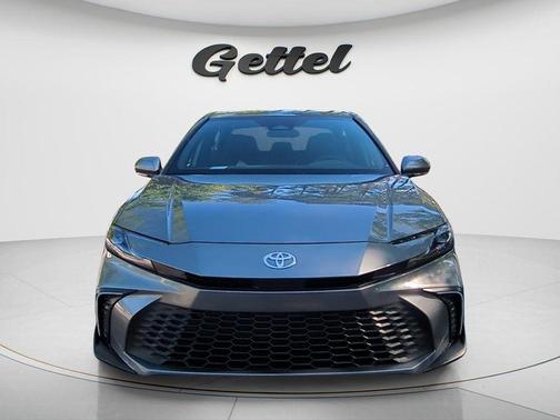 Metal 2026 Toyota Camry SE