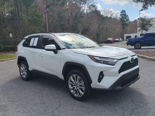 2023 Toyota RAV4 XLE Premium