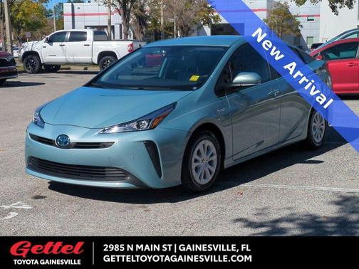 2022 Toyota Prius LE