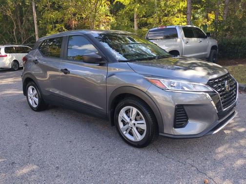 2021 Nissan Kicks S