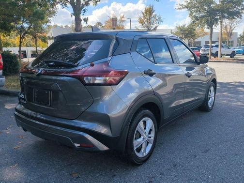 2021 Nissan Kicks S