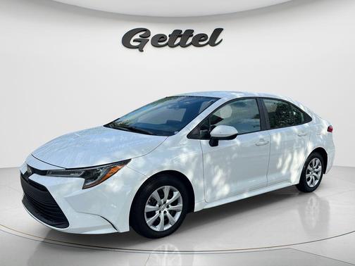 Ice 2024 Toyota Corolla LE