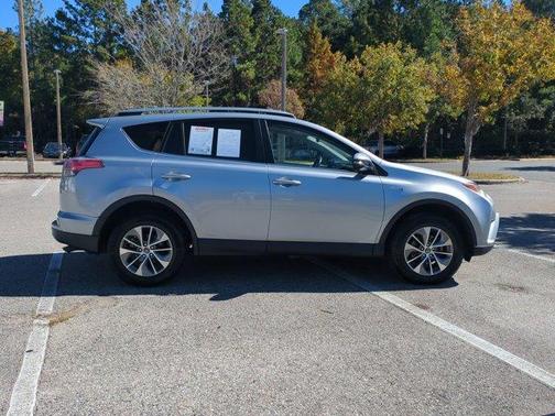 2018 Toyota RAV4 Hybrid LE