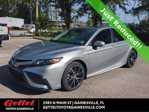 2023 Toyota Camry Hybrid SE