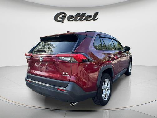 Pearl 2020 Toyota RAV4 Hybrid XLE