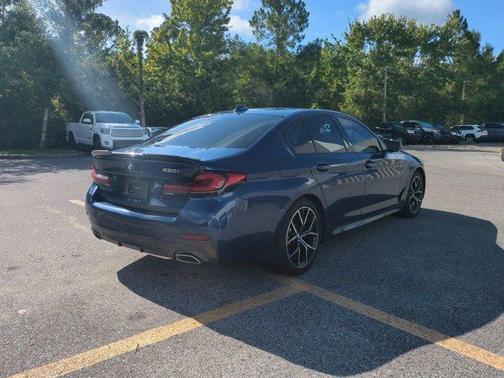 2021 BMW 530 i