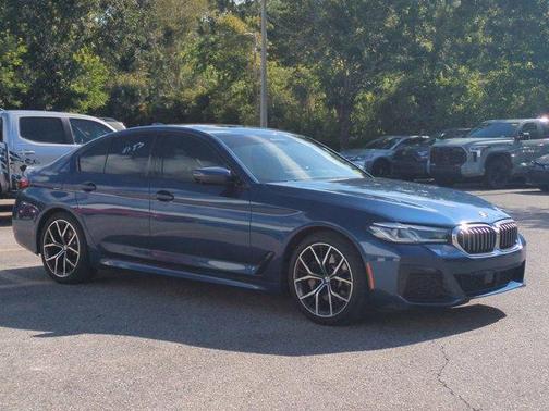 2021 BMW 530 i