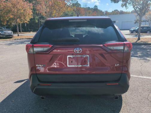 2022 Toyota RAV4 LE