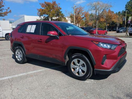 2022 Toyota RAV4 LE