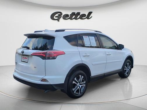 Super White 2017 Toyota RAV4 LE