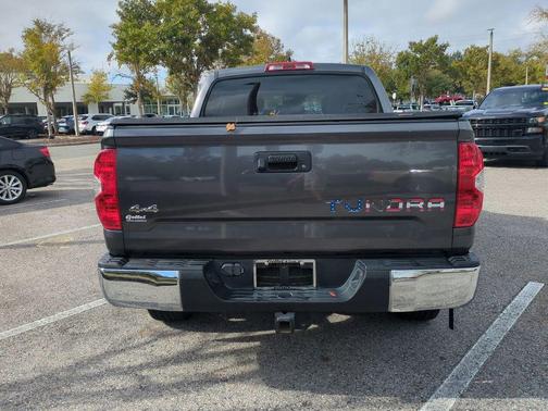 2020 Toyota Tundra SR5