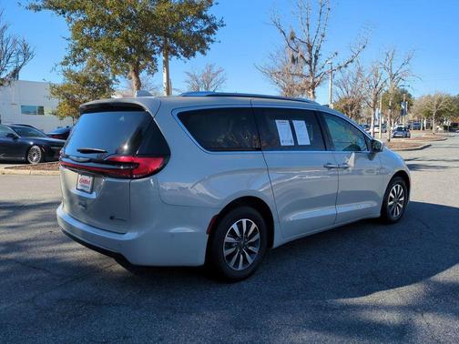 2021 Chrysler Pacifica Hybrid Touring L