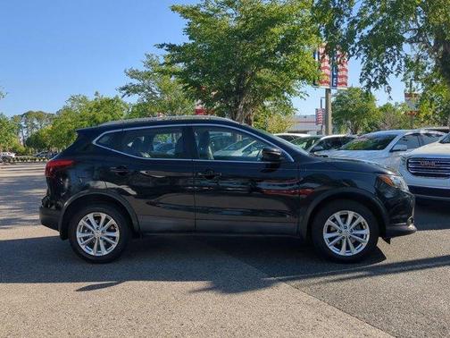 2017 Nissan Rogue Sport SV