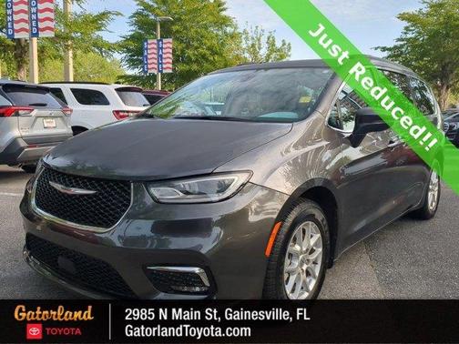 2022 Chrysler Pacifica Touring-L