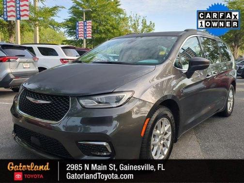 2022 Chrysler Pacifica Touring-L