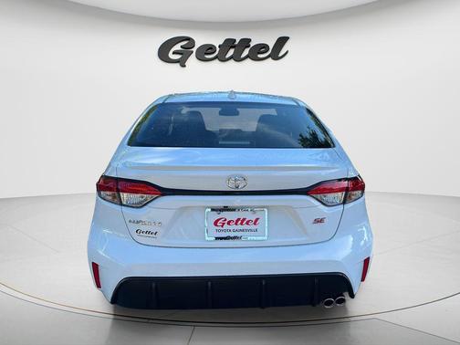 Ice 2026 Toyota Corolla SE