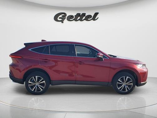 Pearl 2023 Toyota Venza LE