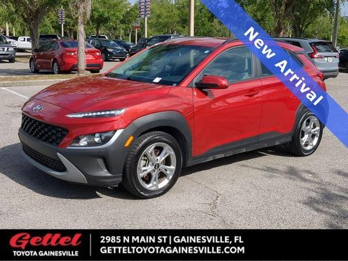 2022 Hyundai KONA SEL